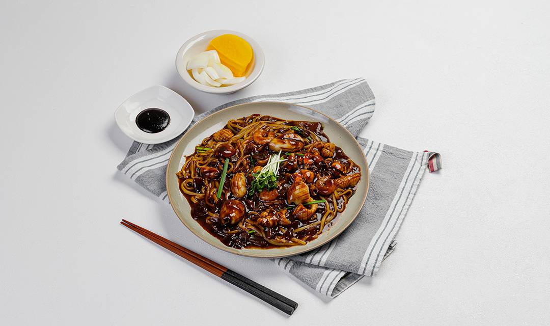Hwangjejaengbanjjajang (황제쟁반짜장) 2
