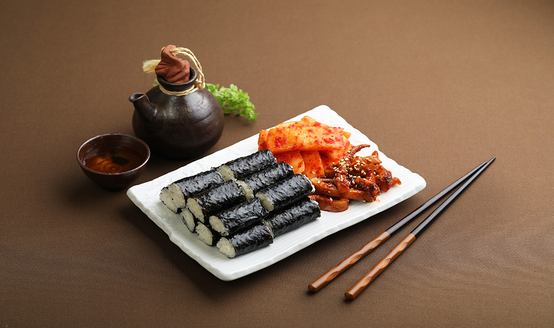 Wonjosamdaechungmuhalmaegimbap (원조삼대충무할매김밥) 2