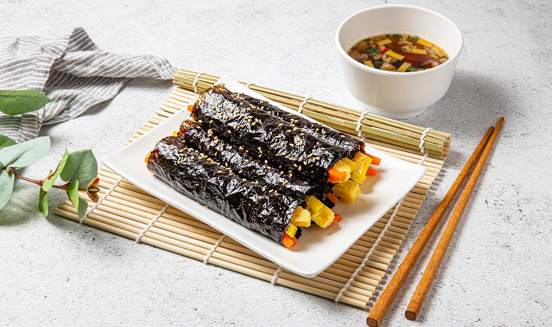 Ikkomagimbap, orijangdakjip (이꼬마김밥, 오리장닭집) 3