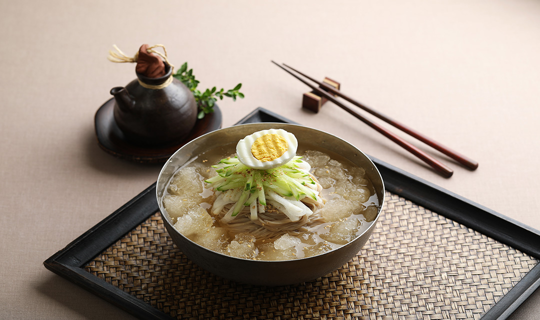 Sutaekgolmoknaengmyeon (수택골목냉면) 2