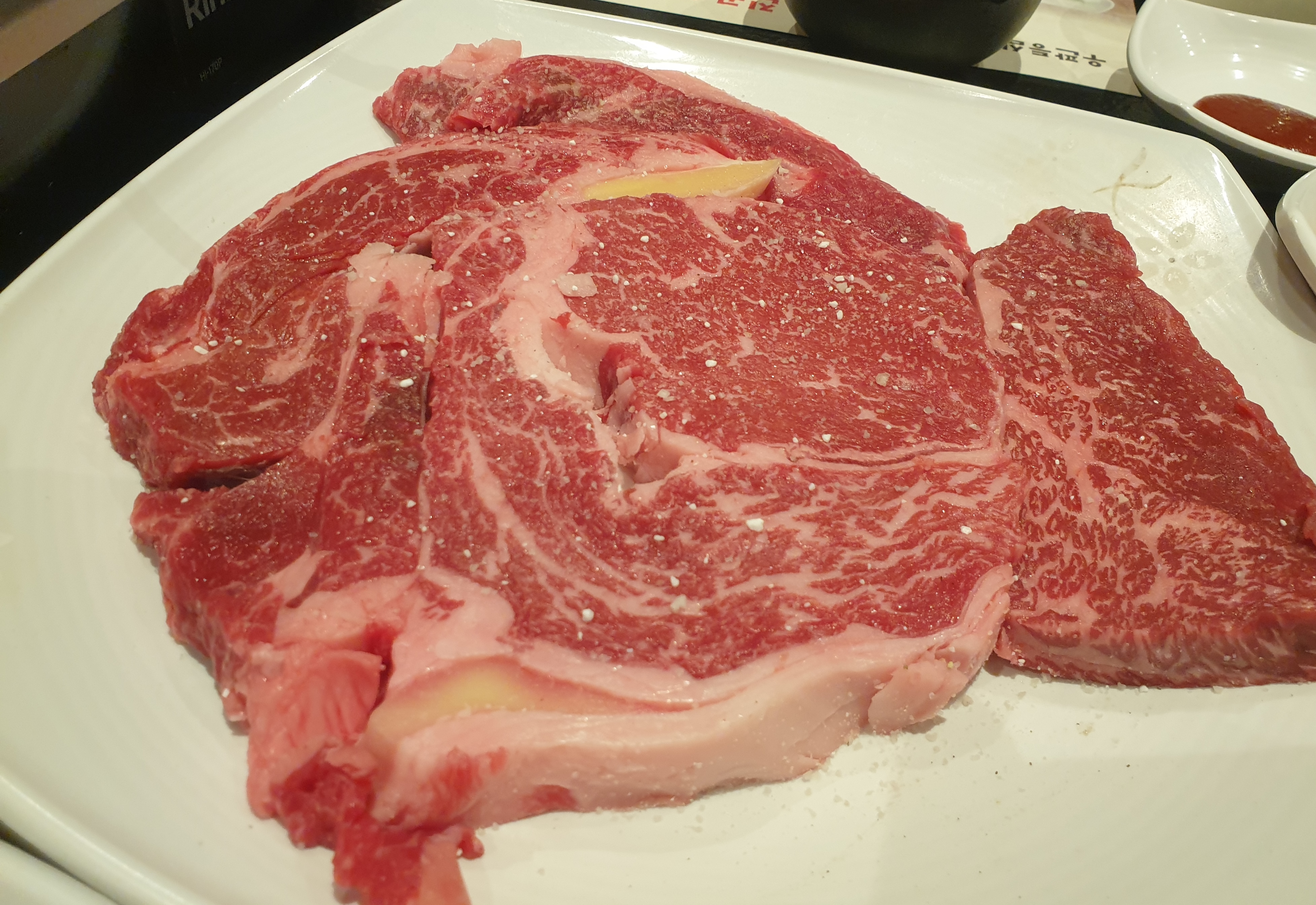 테이블 소개 이미지