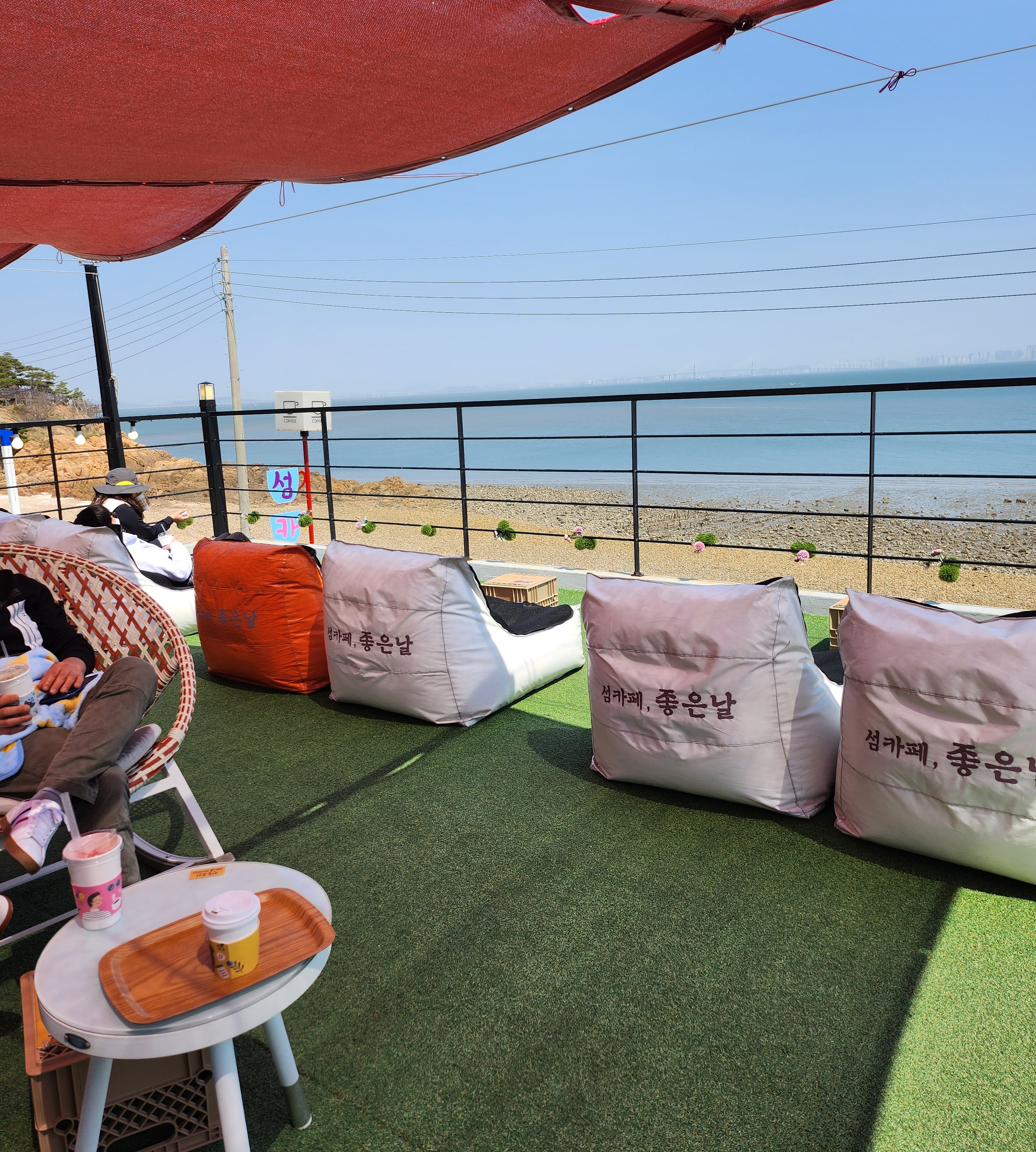 테이블 소개 이미지