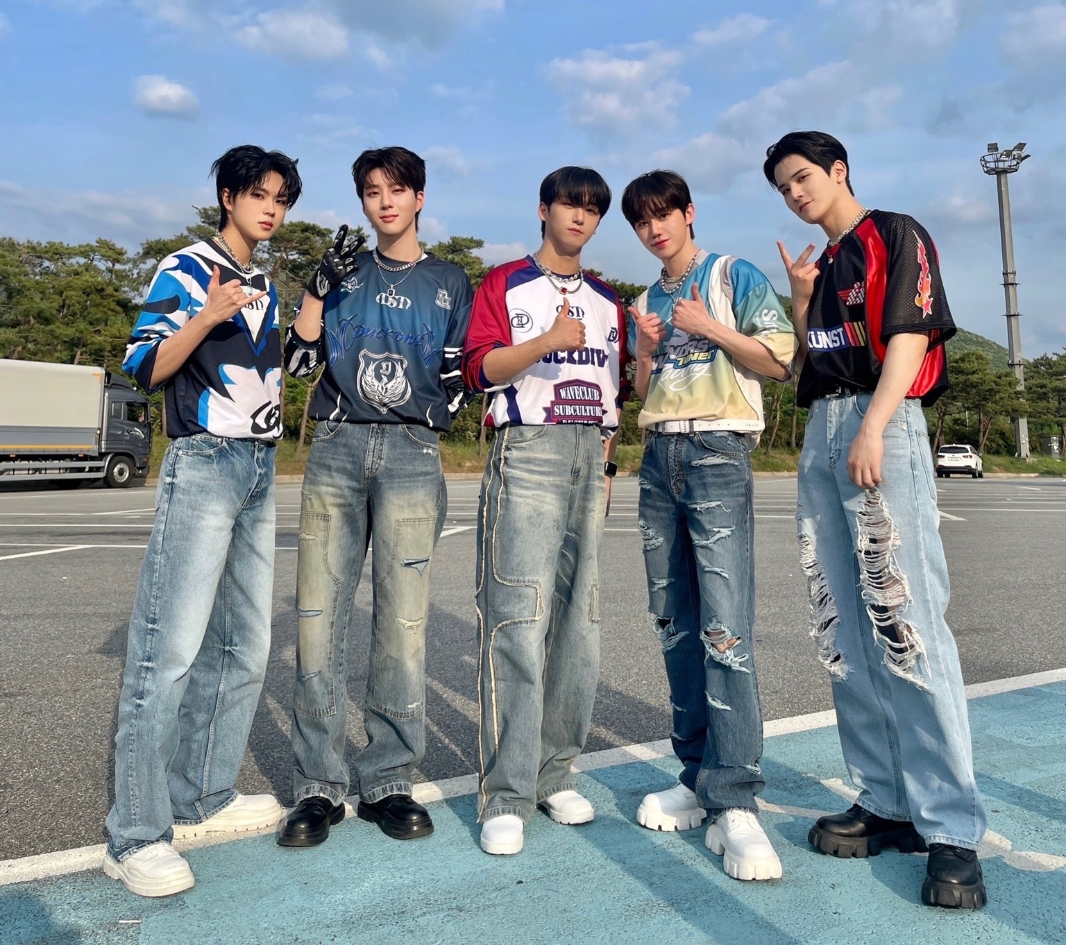 테이블 소개 이미지