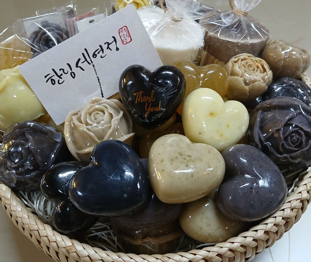 테이블 대표이미지