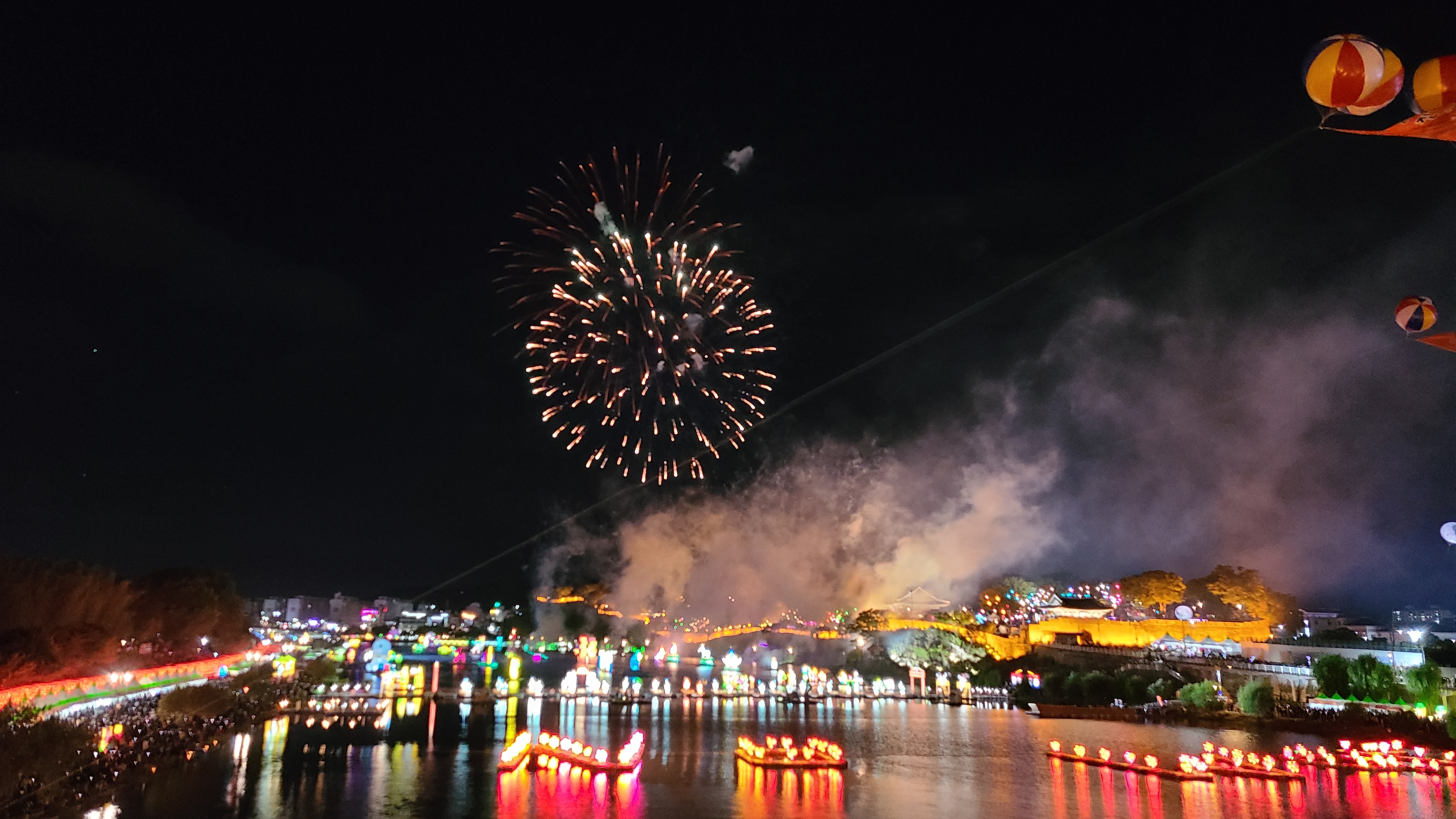 테이블 소개 이미지