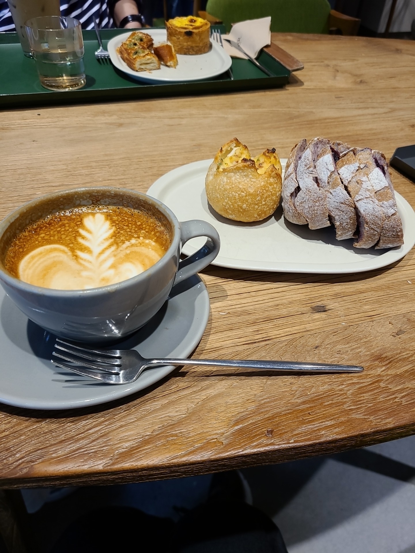 테이블 소개 이미지