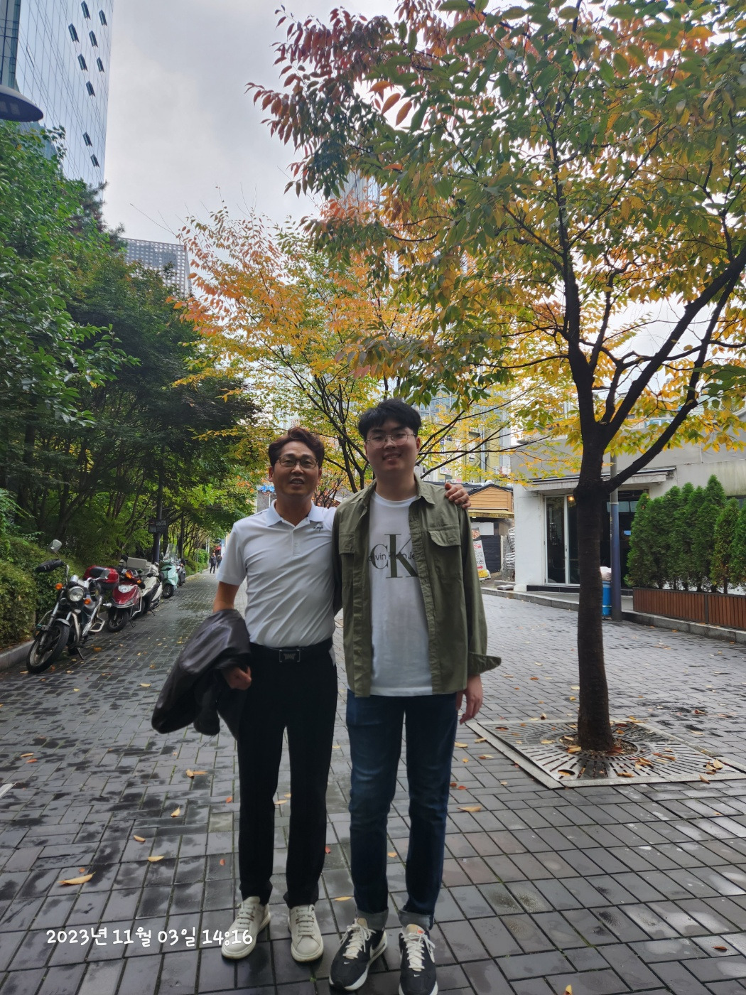 작성자 프로필 이미지