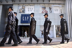 같은 날 터진 미·중 3차 관세 폭탄 .. 트럼프, 4차전도 만지작