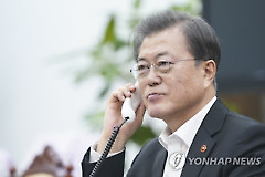 문대통령 "아세안과 한중일 3국 힘모으면 코로나 슬기롭게 극복"