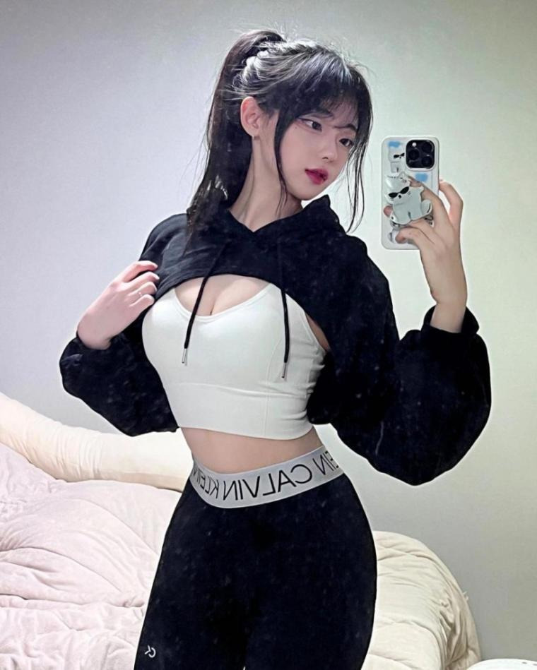 틱톡커 냥뇽녕냥 생얼 → 화장 | 얼짱몸짱 | 쓰레빠닷컴
