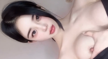 묘정과 찰떡인 검은 브라자