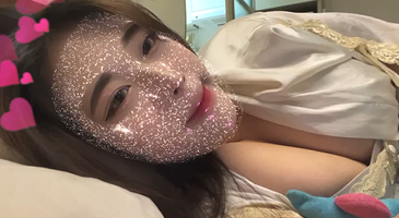 시청자들의 성원에 못 이기는척 자위 시작하는 왕슴가녀