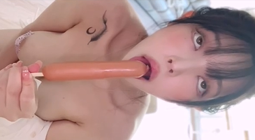 핫바보다 더 맛있는거 줄까?