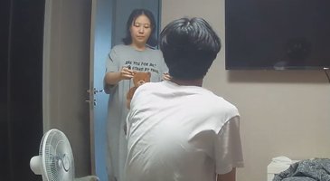 남자 갈아 치우면서 떡치는 문란한 기저귀녀