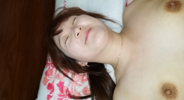 화장 떳단말에 피식