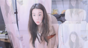 플렉스 티비 봄이 캠 켜진줄 모르고 환복