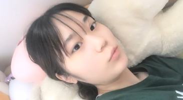 덜익은 쮸쮸 보여주는 미소녀 나이키녀