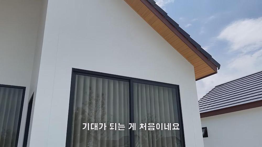 011.png.jpg