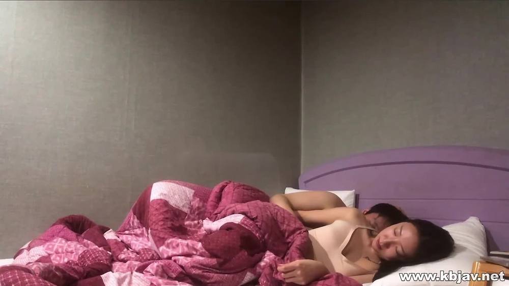 담떡남시리즈_순진_골반큰_슬랜더_알바녀_담배사주고_2번_따먹기