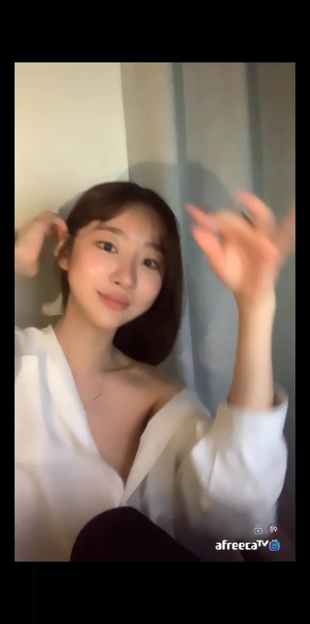 [최초공개] -둘기얏 비번방 첫방 가슴노출