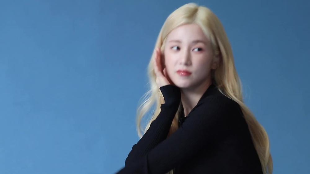 삭제 원본_(SUB) Apink Diary 2022 EP.19 (트윈 콘셉트에 진심인 초봄의 화보 모음.zip?))-(1080p)