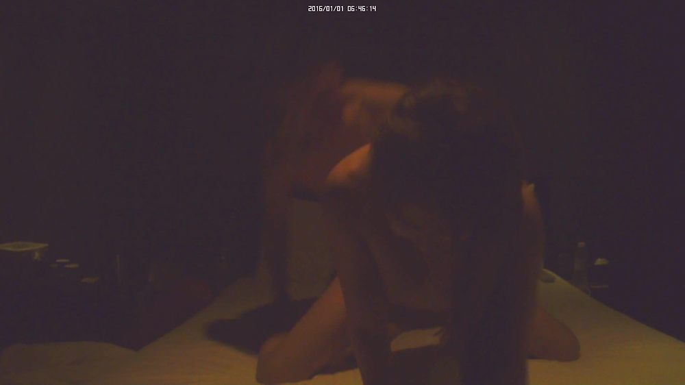 이제 고전이 돼버린 BJ슈치 회장이 따먹고 유출한 영상 (8)