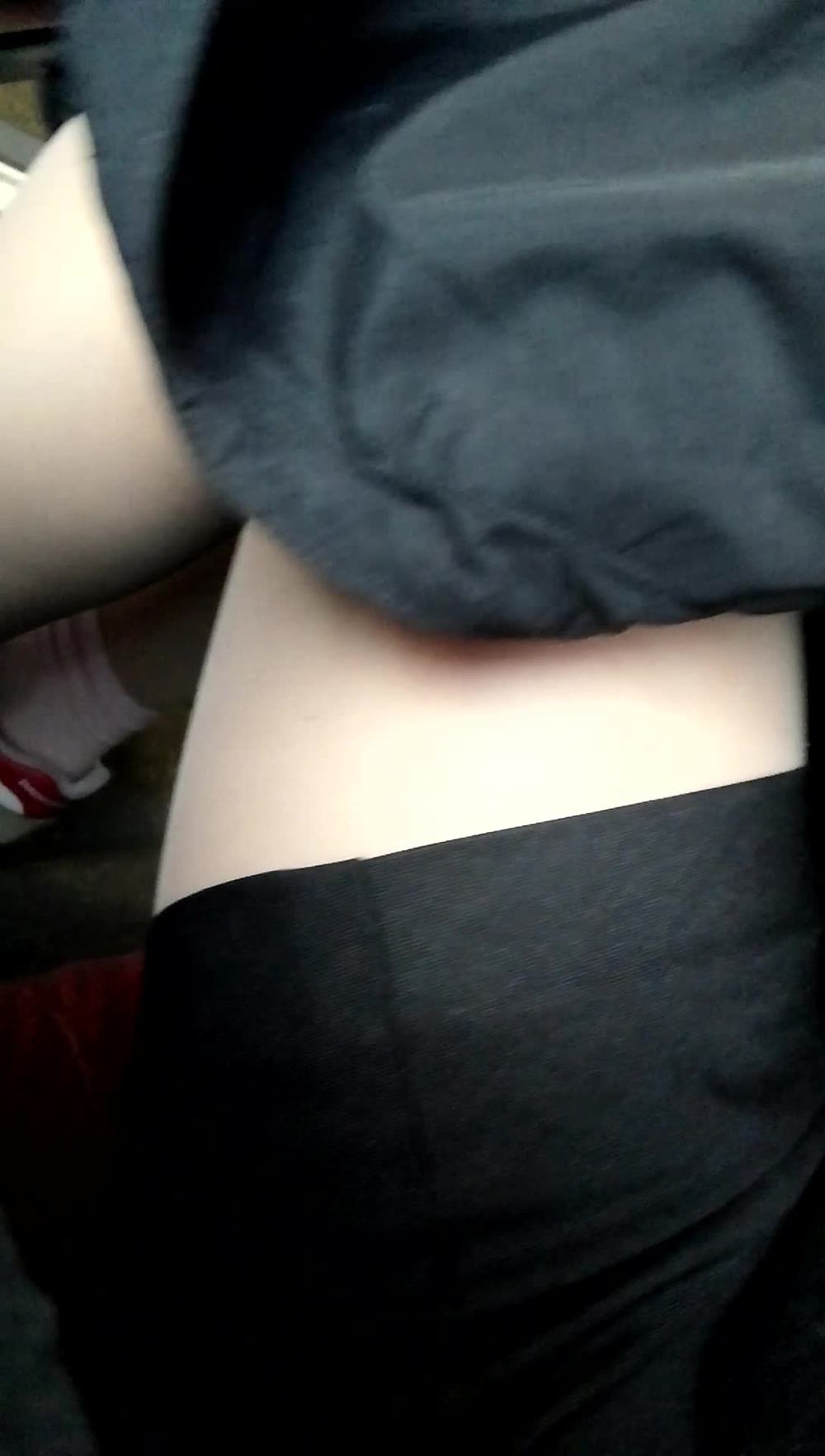 바로 옆자리 여자 허벅지 도촬