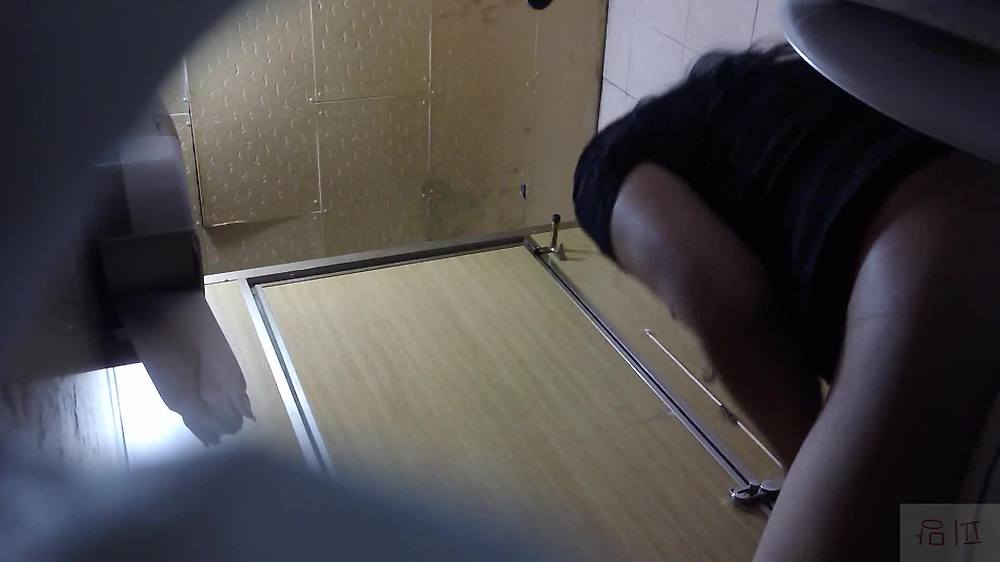 한국 장실 22명 몰카 (8)