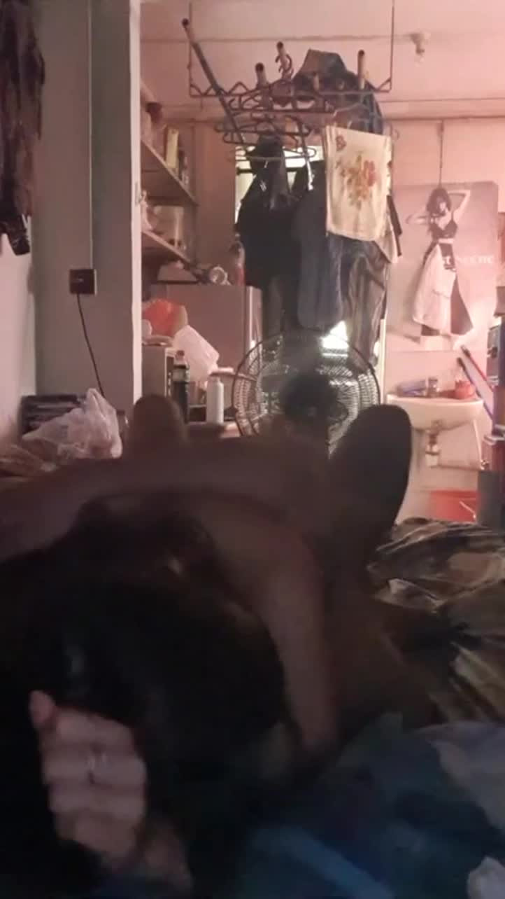 케이팝 음악이 멈출때까지 박아대는 커플