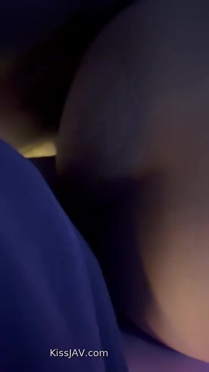 박히면서도 안정된 호흡 유지하는 여친