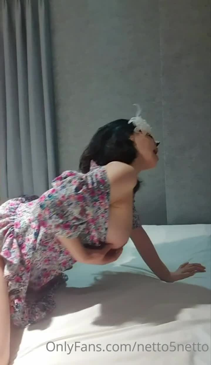 폭풍 뒤치기에 오르가즘 작렬 !!