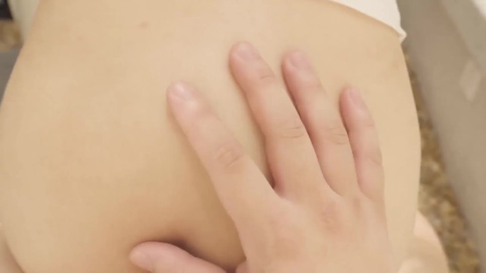 색기로 똘똘뭉친년 몸매가 예술이네~