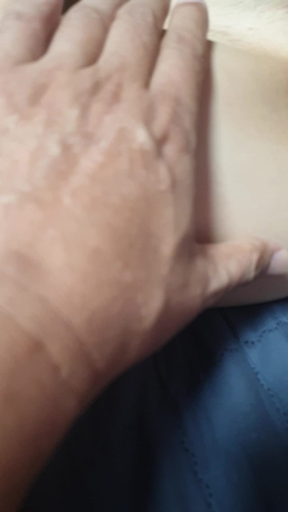 스스로 벌려주는 이쁜 키방녀