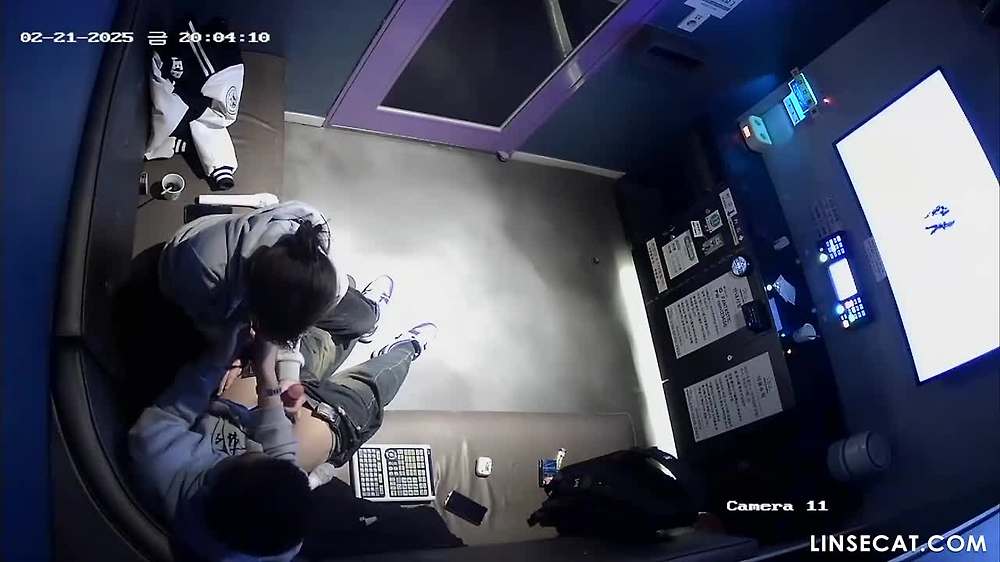 IPCAM 해킹) 25년 코노에서 입싸 받아주고 쓰레기통에 뱉는 여친