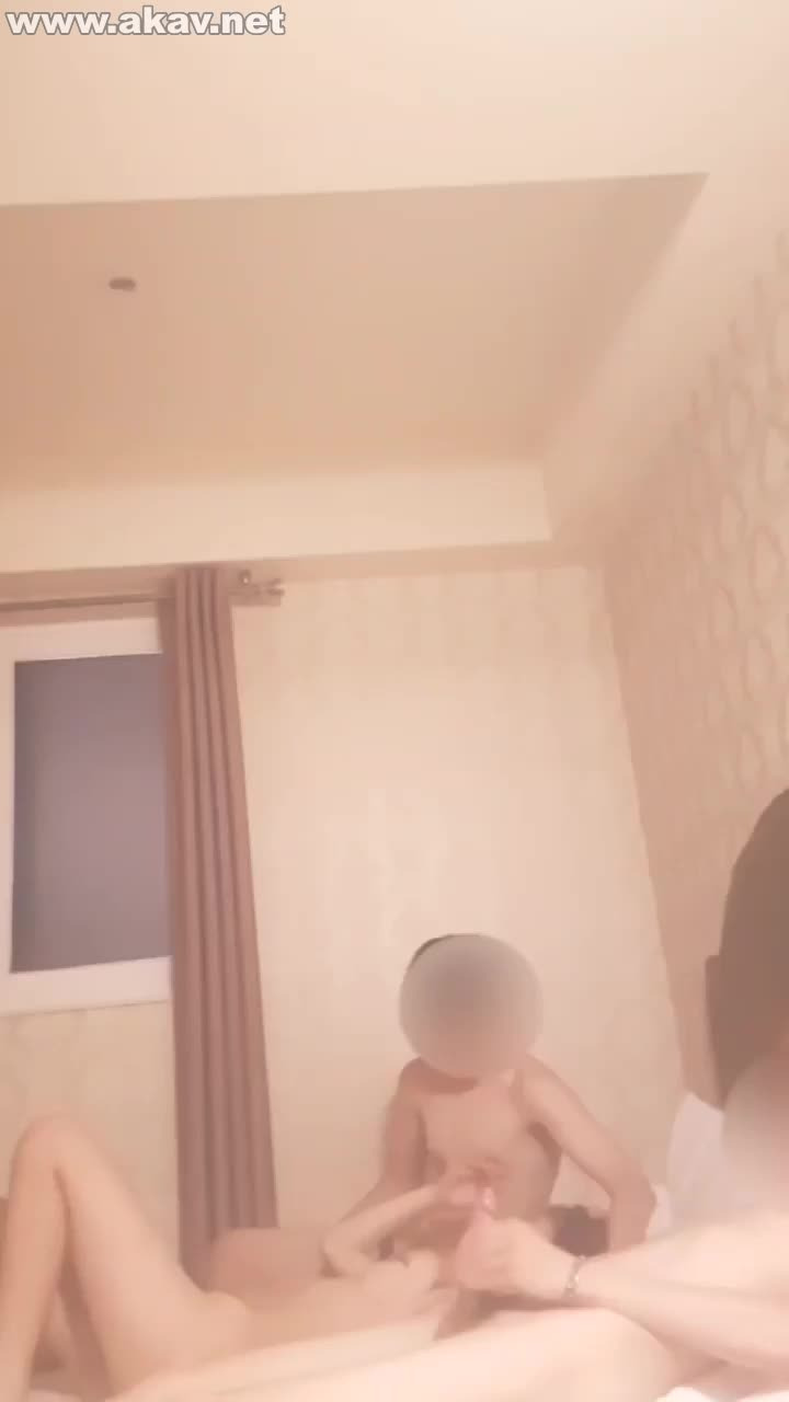 쓰리썸 여자이쁜듯