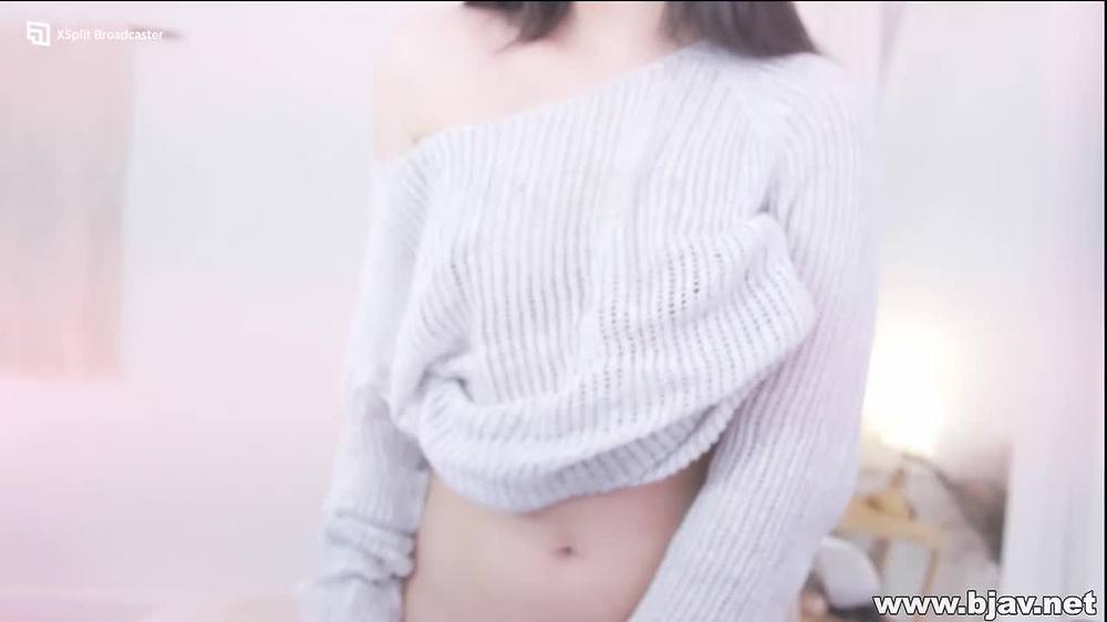 로즈출신_보유지팬방에서_실수로_보지노출