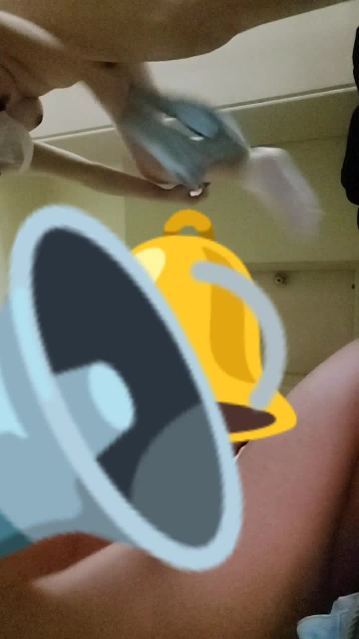 옥상에서 간단 보빨 대딸 (2)