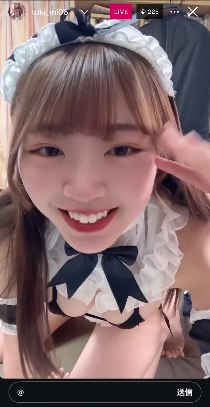 이쁜 얼굴 어른몸매에 보지노출까지!!