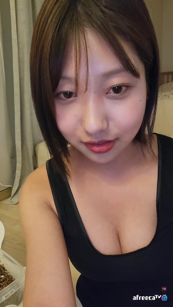 [아프리카] 츄츄아 (가슴노출 02;14;58, 02;16;57)