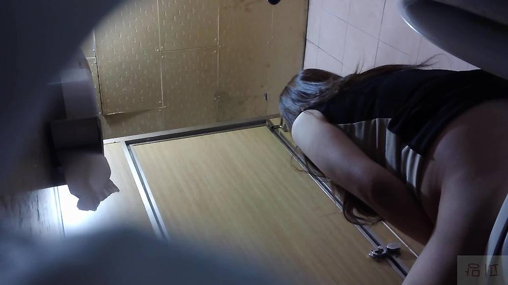 한국 장실 22명 몰카 (7)