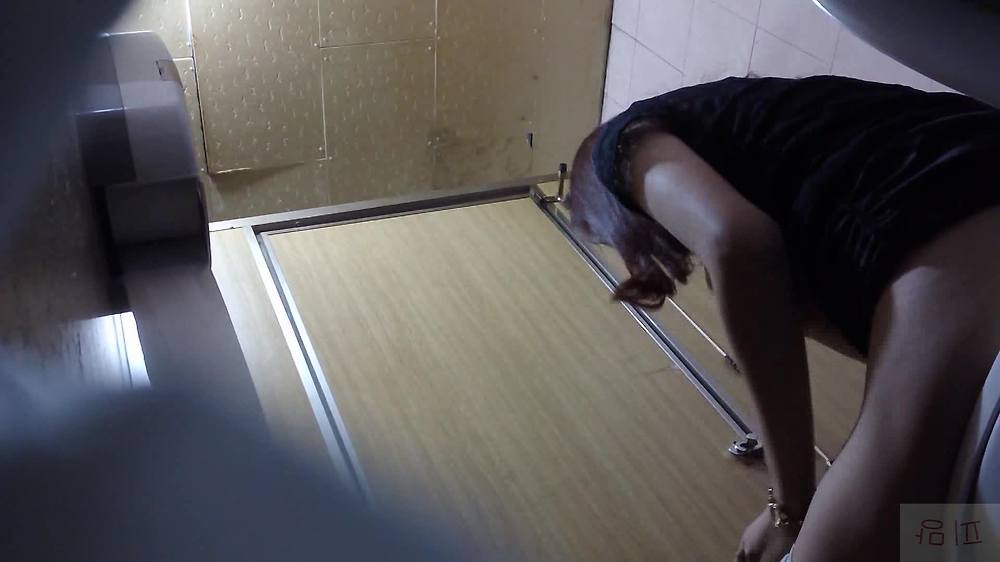 한국 장실 22명 몰카 (6)