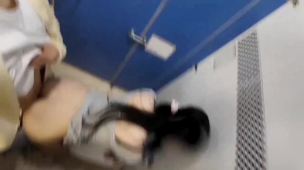 공원 화장실에서 (2)