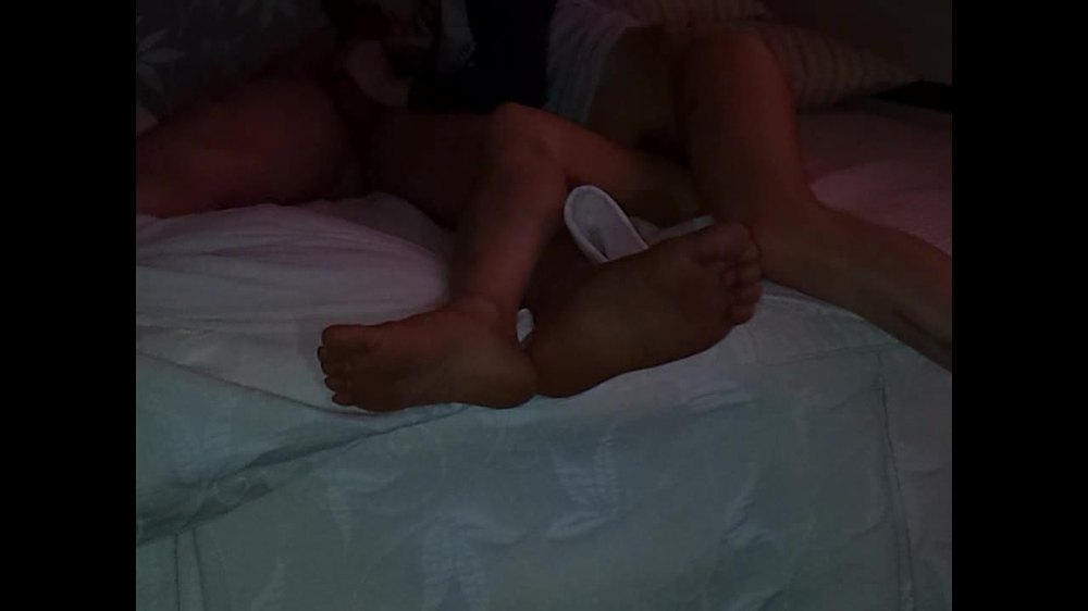 아는 누나 (사귀는건 아닌데 대화 ㄷㄷ 무슨 사이지)