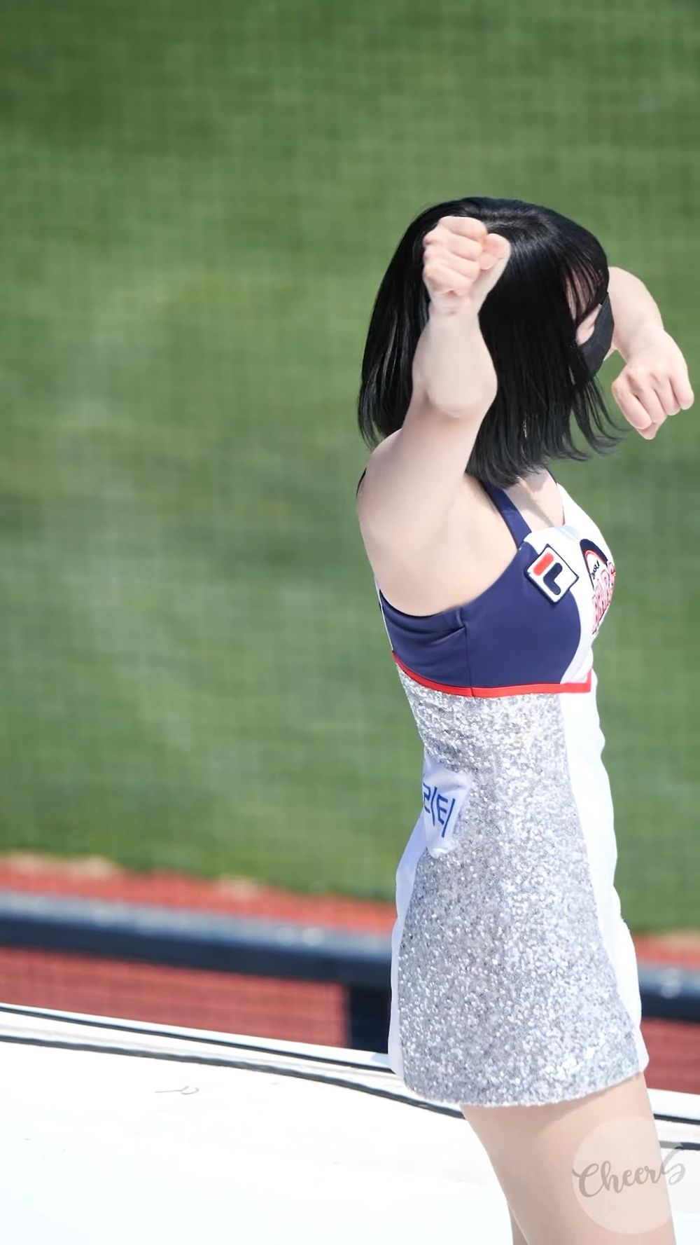 [4K] Savage 박성은 치어리더 직캠 Park Seongeun Cheerleader fancam 두산베어스 220521.mkv_20220525_110622.306.jpg