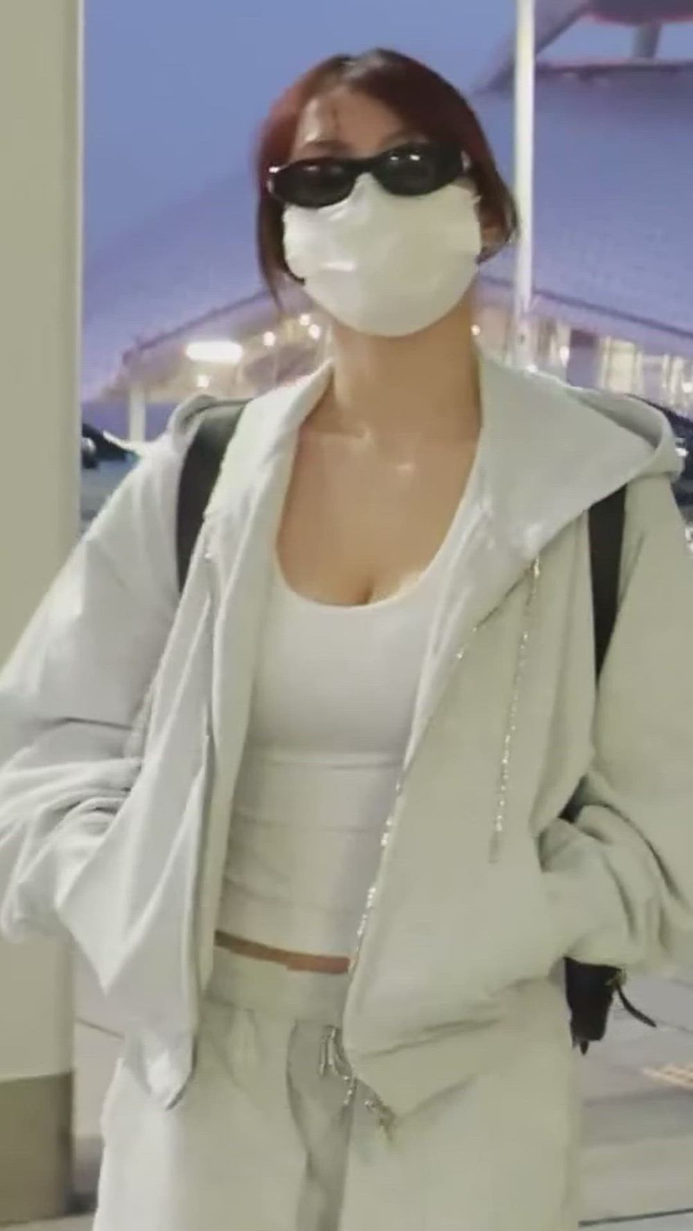 썸네일-TWICE   MOMO-이미지