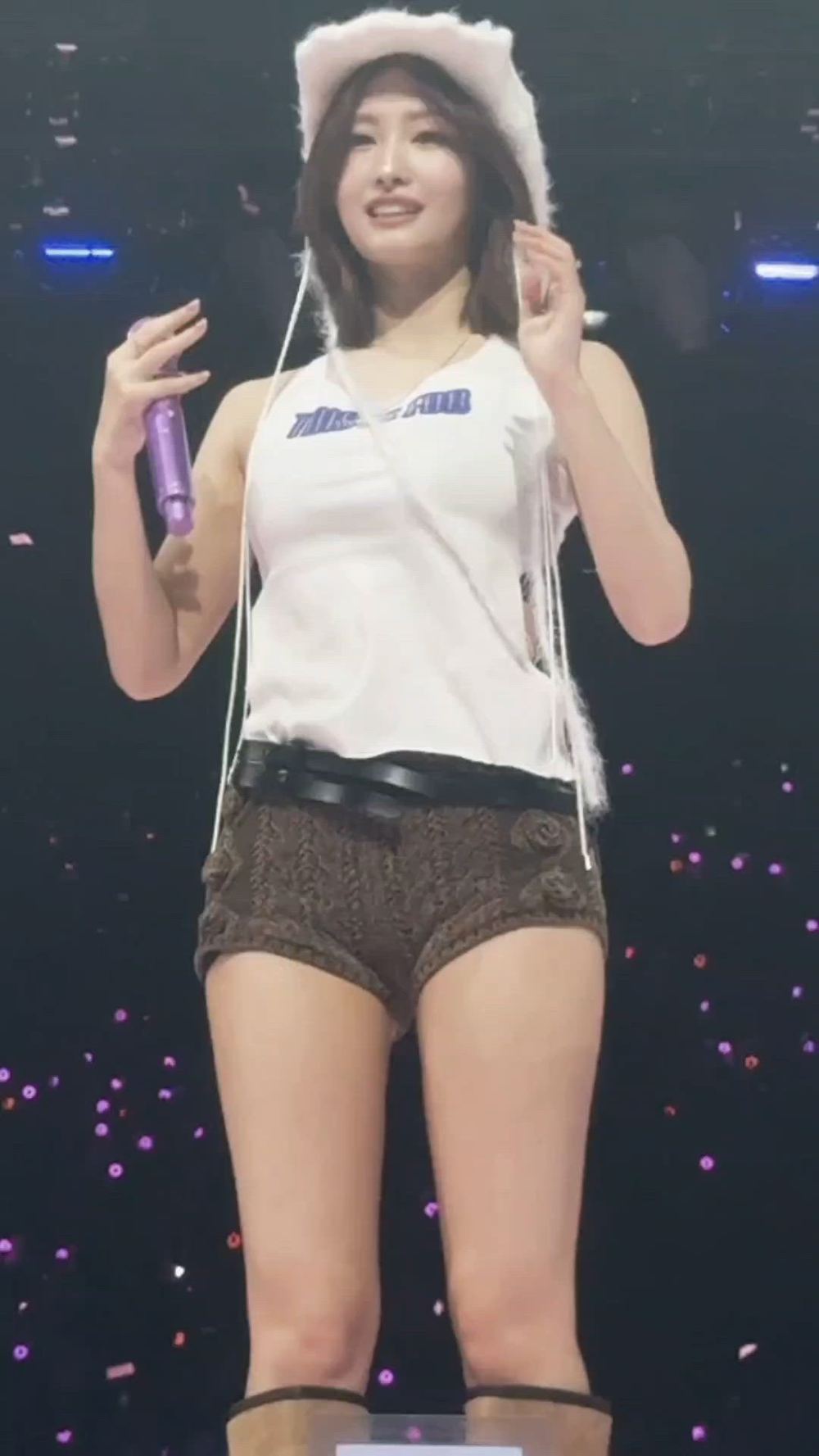 TWICE - MOMO-메인 썸네일 이미지