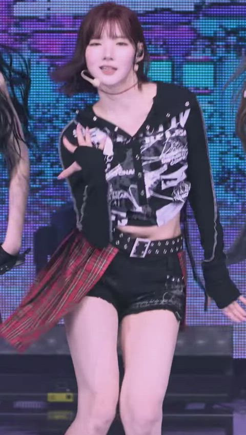 썸네일-HEARTS2HEARTS   JIWOO-이미지