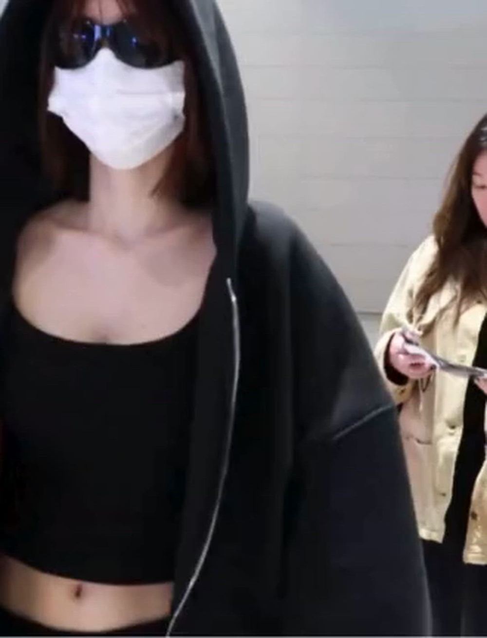 썸네일-TWICE   MOMO-이미지