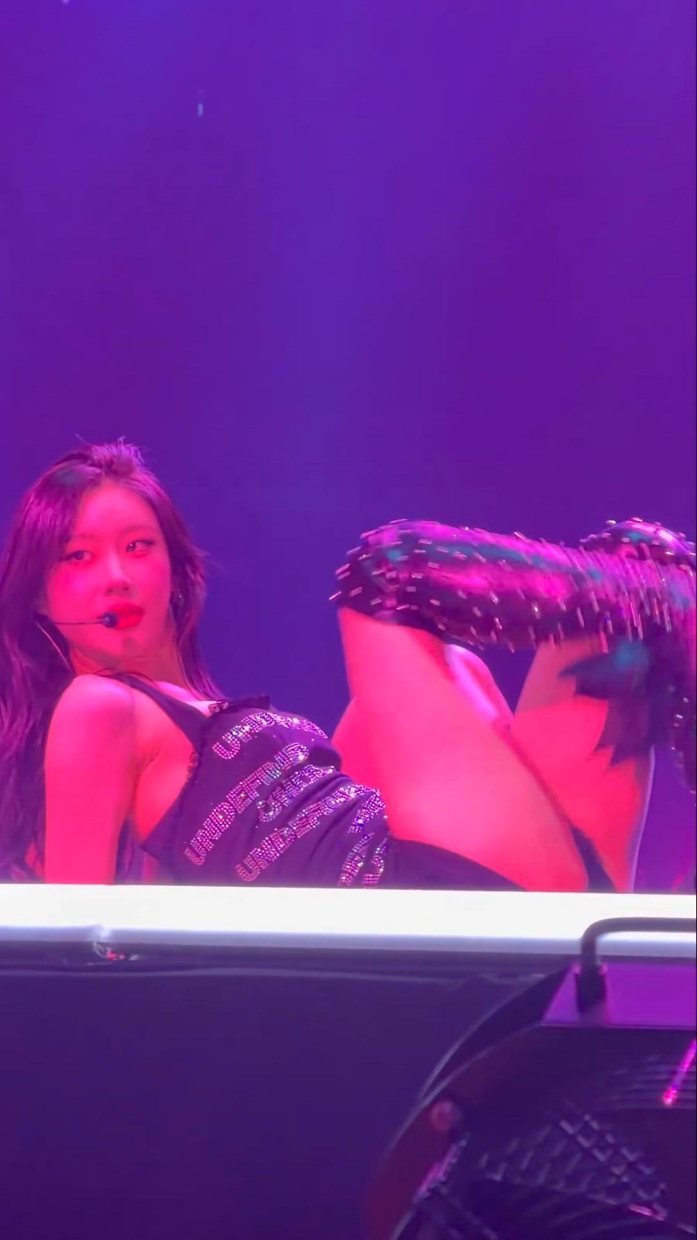 썸네일-ITZY   CHAERYEONG-이미지