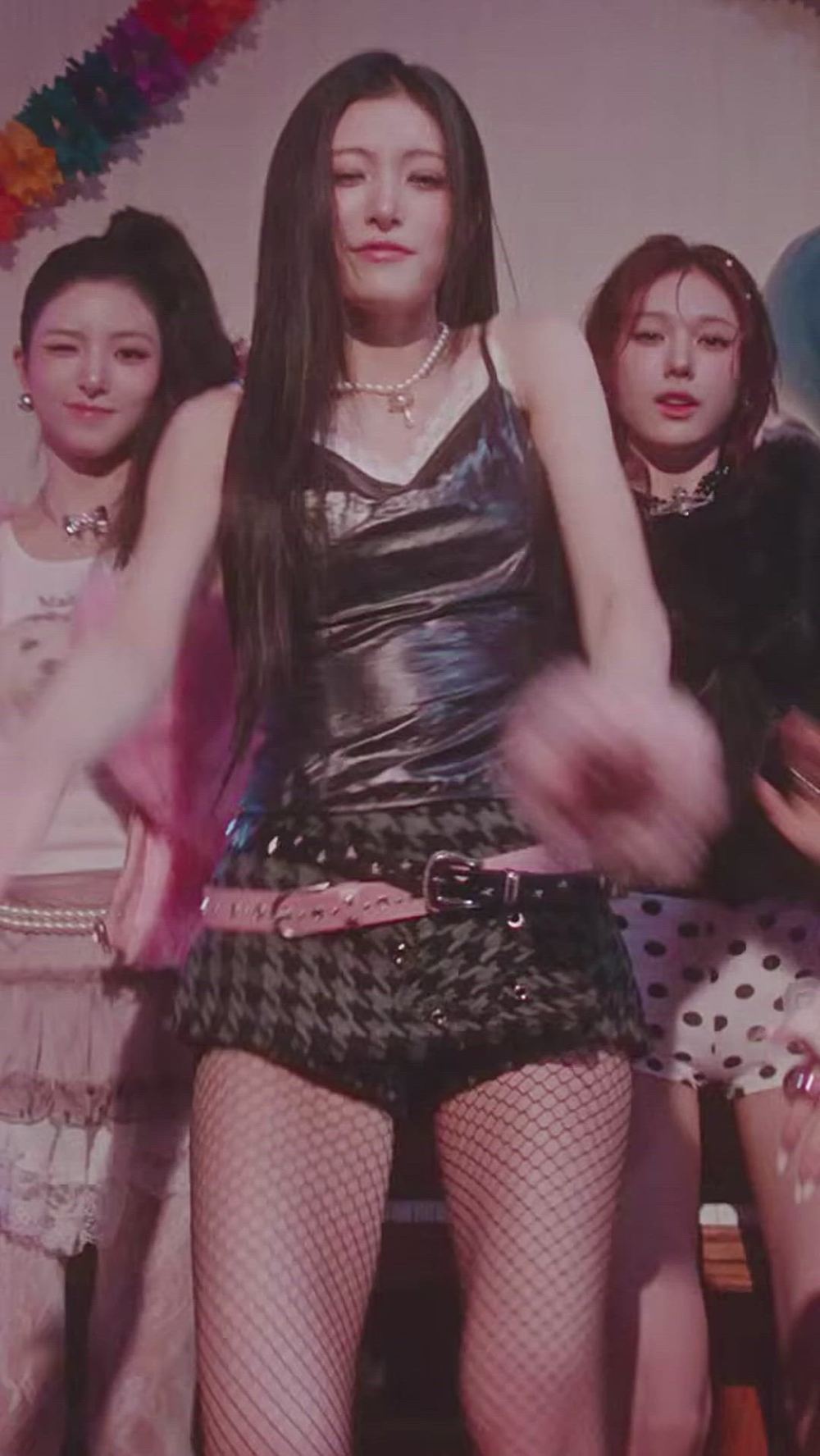 WEEEKLY - JIHAN-메인 썸네일 이미지